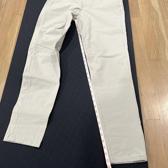 Lululemon commission 5 pocket pant in light gray - Picture 5 of 5